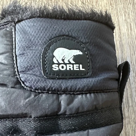 Sorel Women's Black Quilted Waterproof  Winter Boots - Picture 3 of 6